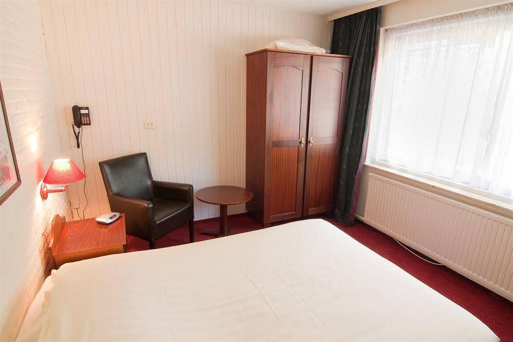 Hotel De Foreesten Фиерхаутен Екстериор снимка